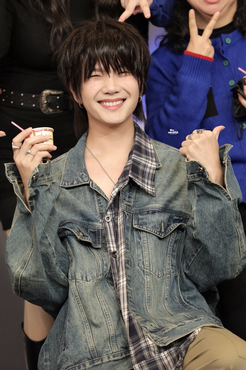 Sweet smile

SWEET MOMENT WITH BUILD
#BuildXTheodoreGelato
<a href="/JakeB4rever/">BIU.</a>