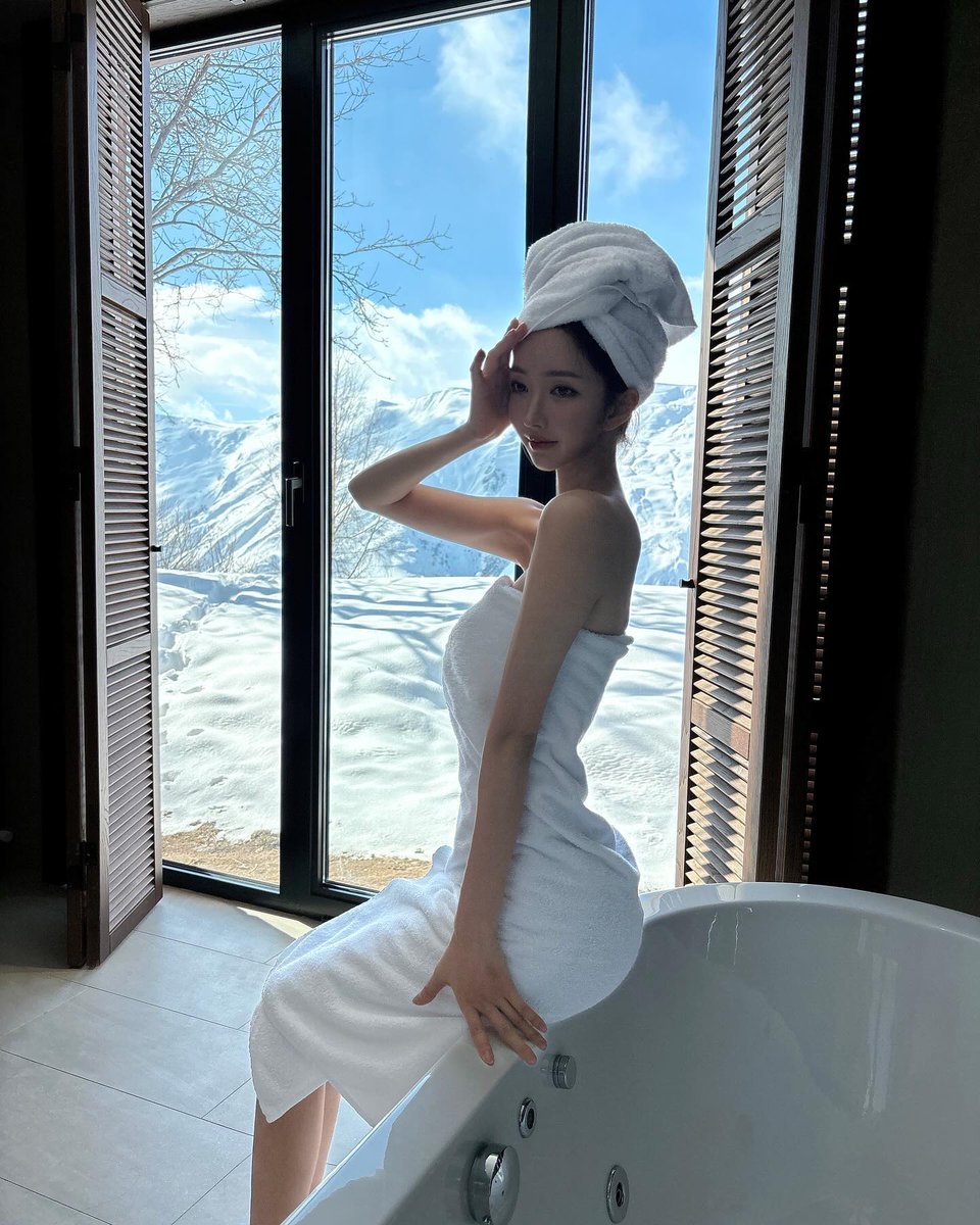 백홍설 tweet media