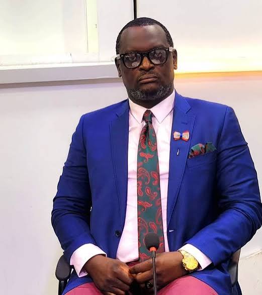 CHAUFFEUR Tout-Kin tweet media