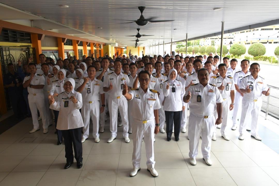 Depot Bekalan Armada Barat tweet media