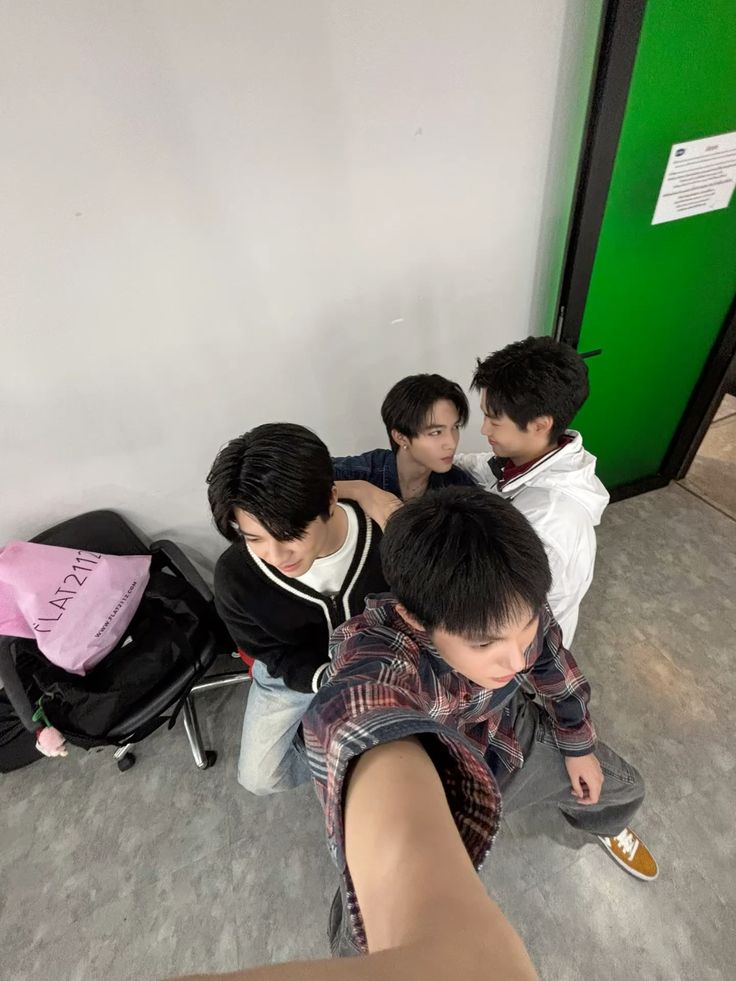 justyours_6's tweet photo. Girl what is happening here?????😭 why is everyone sitting on Chokun's lap? and why are Mick and Chokun making such intense eye contact? 😭 https://t.co/A41M4DNcit