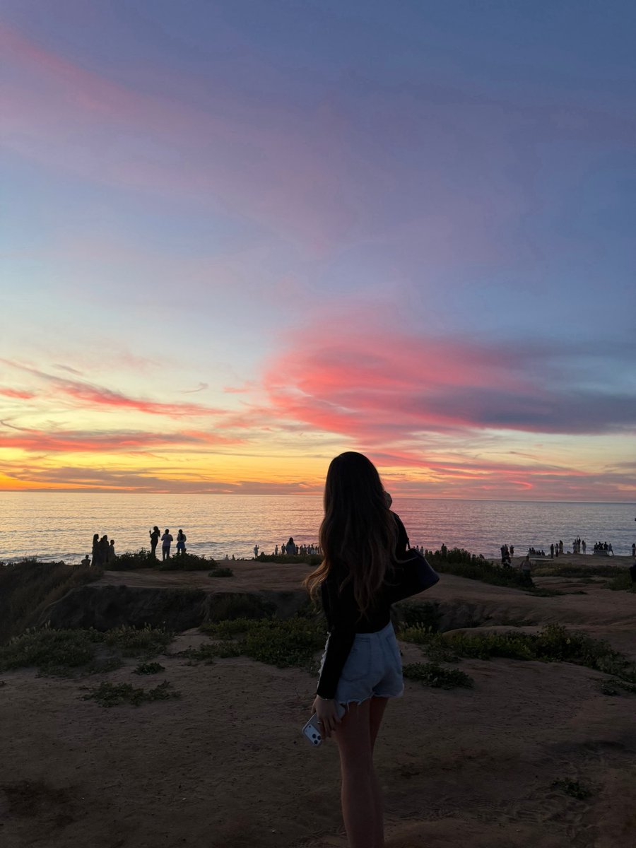 Angie🌸 tweet media