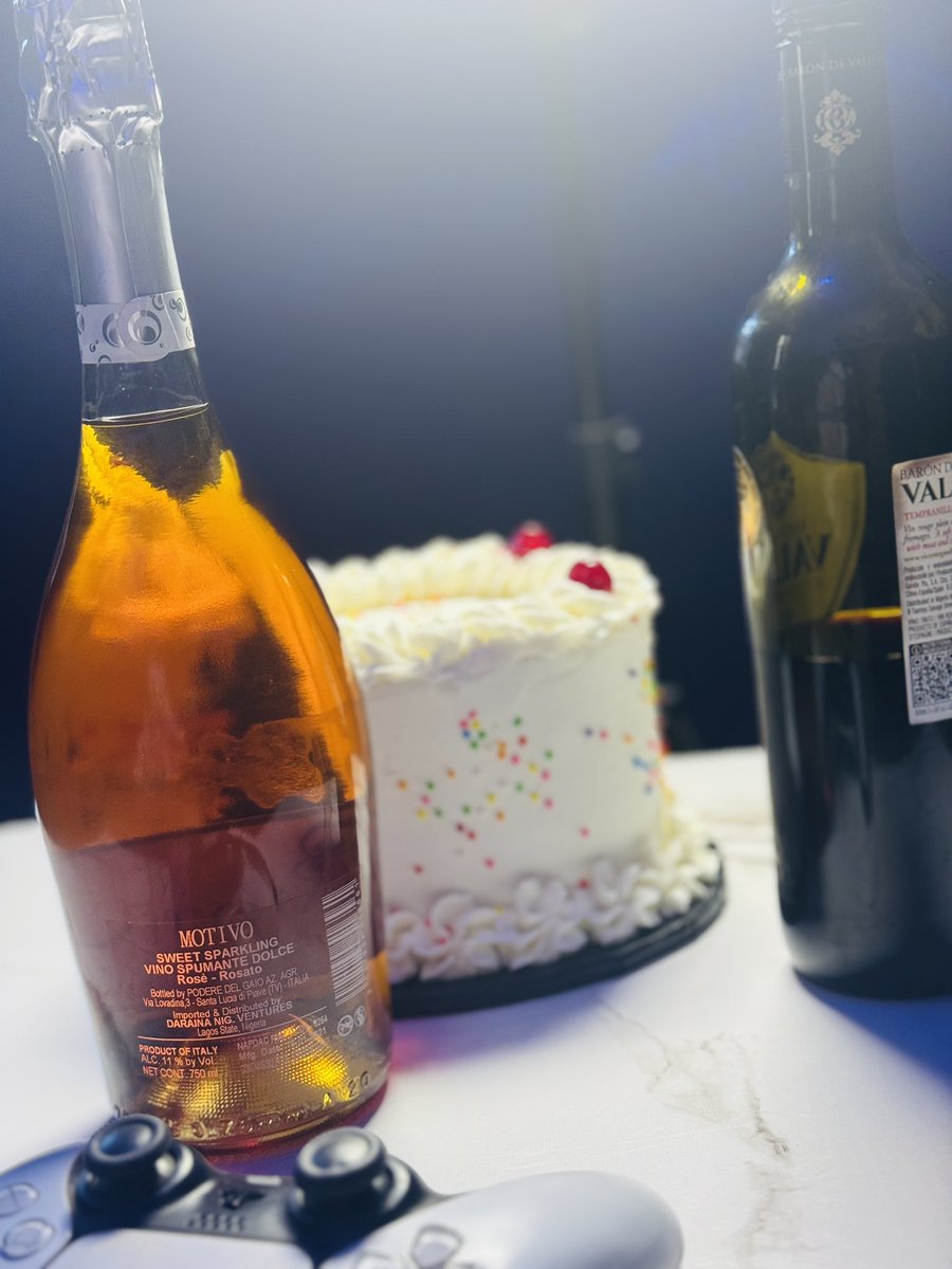 Pendar Emmanuel tweet media