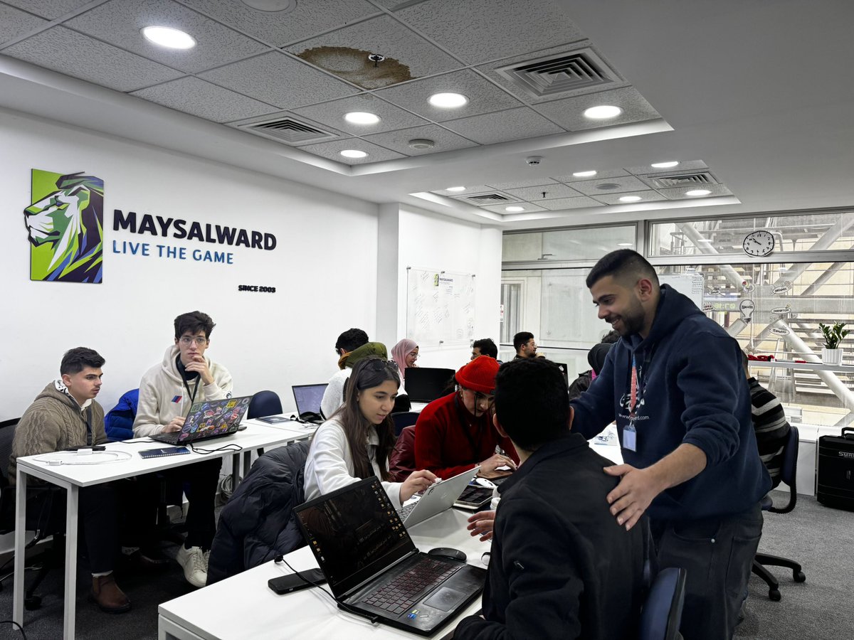Maysalward tweet media