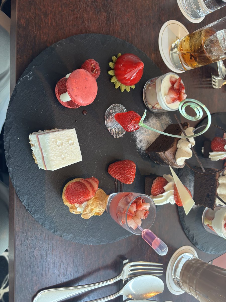 カルラ tweet media