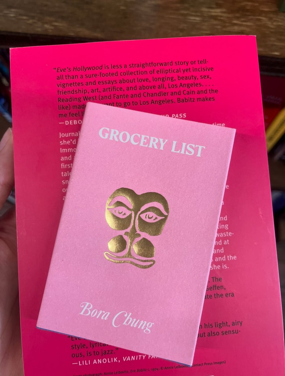 Went to a random bookstore and found an NYRB and a tiny book. Small joys😊