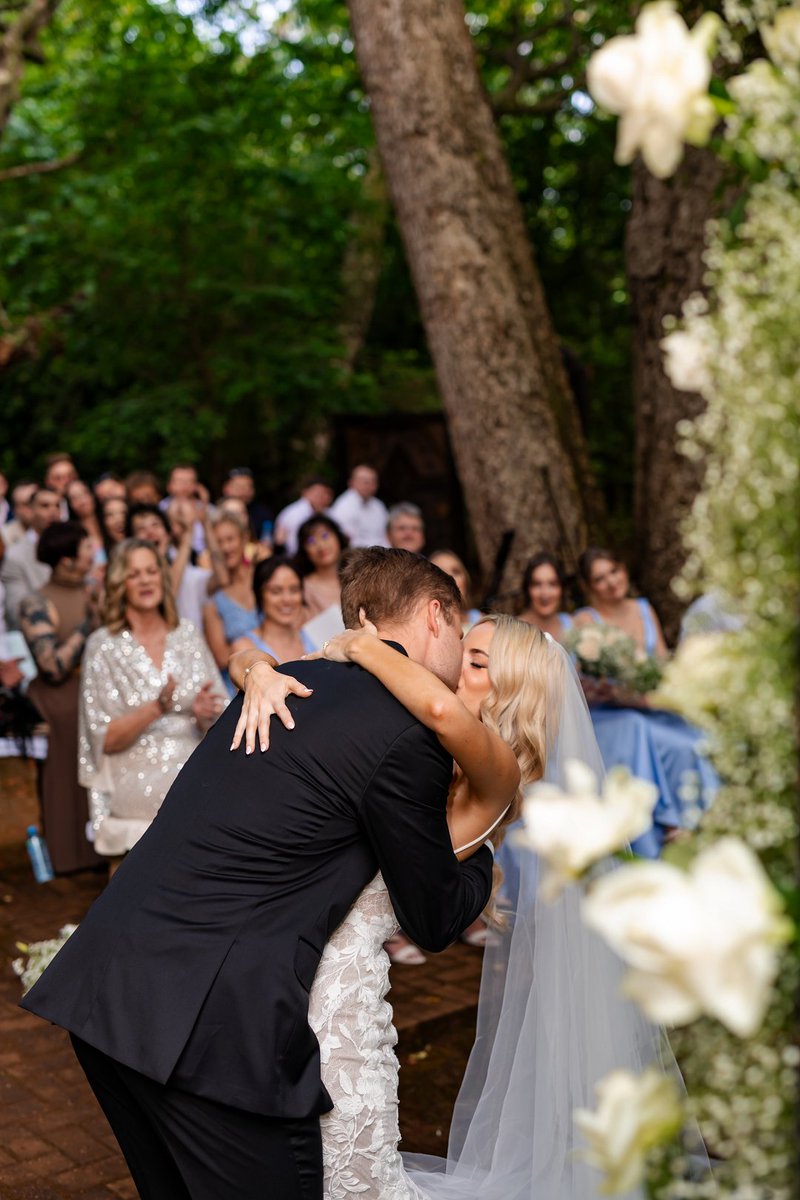 Mooi Troues tweet media