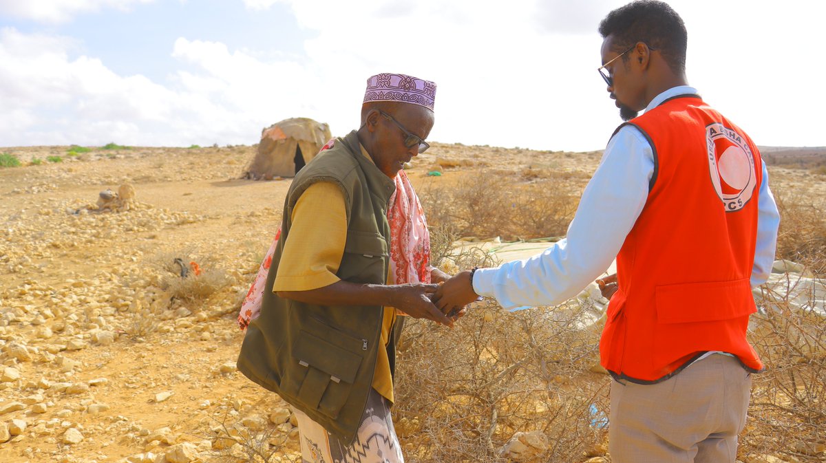NaemiHeita's tweet photo. While multipurpose cash assistance is helping about 200 families in Dangorayo and Qoorgooye internally displaced persons (IDP) camp in Jariiban district support their priorities, including food, water and health.
Humanity in action.
#BishaCas #ComplexEmergency #Recovery https://t.co/vdAZlBYrG6