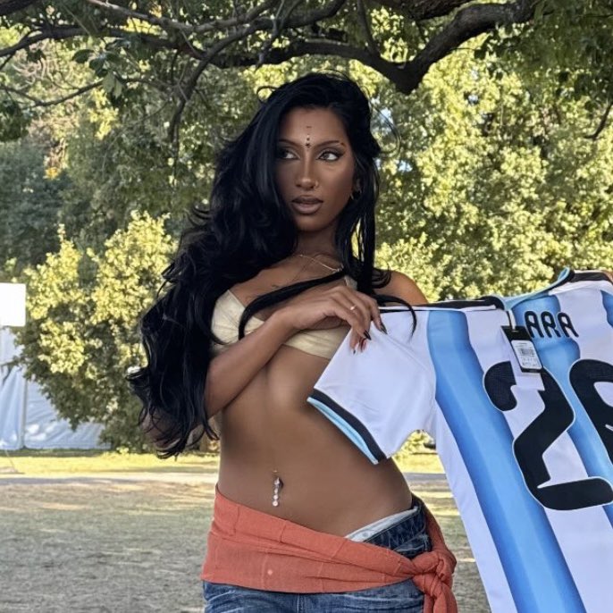 ♏︎ (@hourlyraj) on Twitter photo 