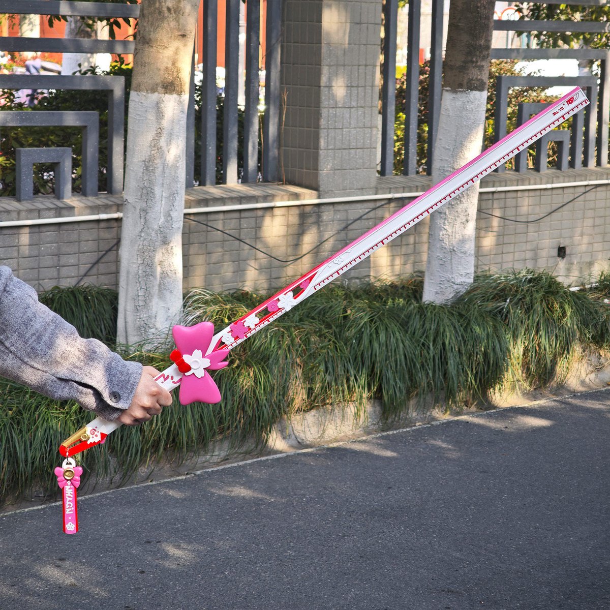崩スタ 新星 #緋英 のモチーフ武器キター！ 100cmピンクPU製日本刀