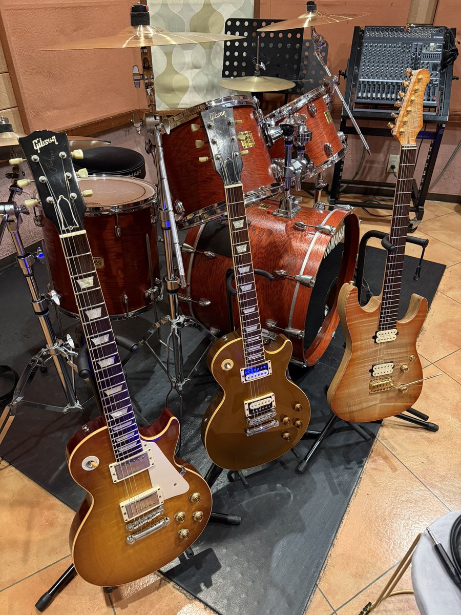 Sanche_777's tweet photo. ギタリスト会なう https://t.co/eGip6ISVkt