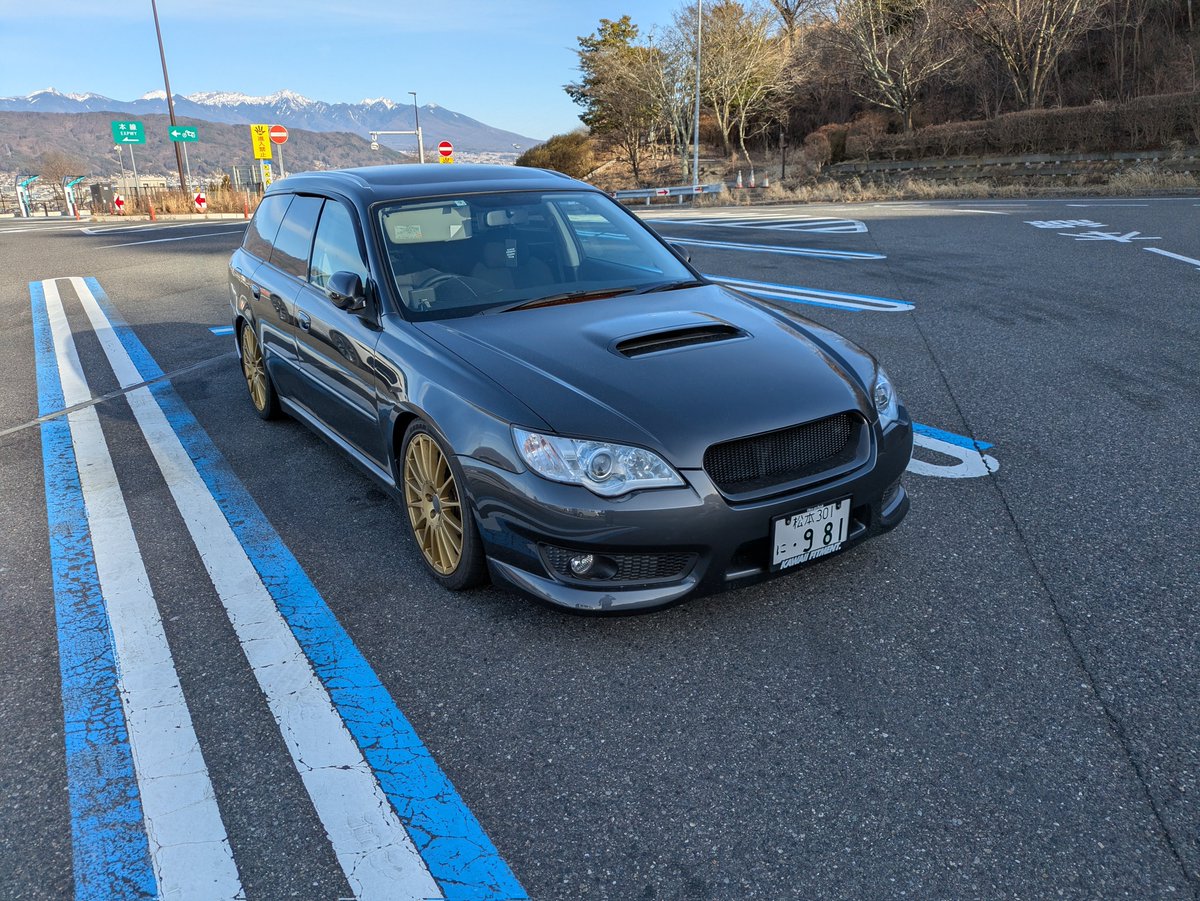 bp5bd's tweet photo. レガシィ帰ってきた！
めっちゃ調子いい！
クラッチ軽い！
鬼汚いから帰ったら洗車！ https://t.co/XIV95V46xF