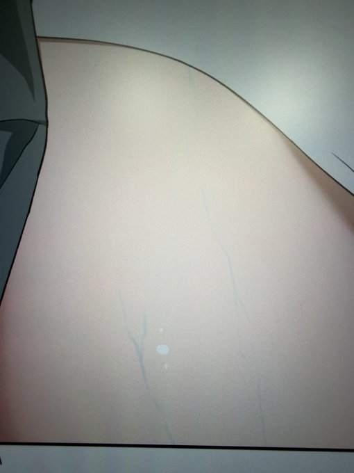 うっすら血管とか描いてみちゃったりして。
結構好きな人も多いと思うんだけど少しマニアックかのかな、どうだろ。

ただこーゆー隠し味みたいな描写は知らず知らずエスカレートしてフェチが暴走するから気をつけねば 