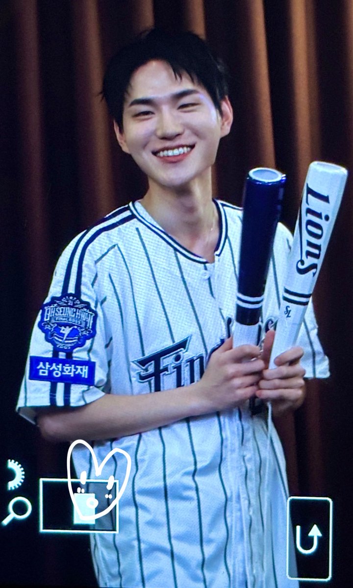 become_bdc's tweet photo. 여전한 그...🥹

#홍성준 #HONGSEONGJUN https://t.co/VoN2gfufKl