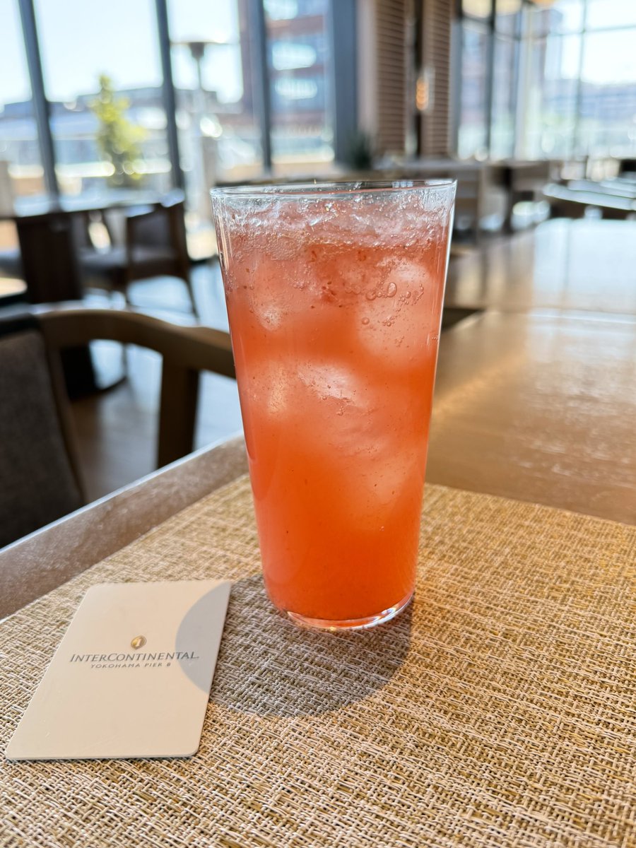 ninbunjah26's tweet photo. Seasonal Fresh Fruit Cocktails
各¥1,800
①苺
②蜜柑
※Sさんアレンジ
#IHG #pier8 #LARBOARD https://t.co/38HMHYo6Nm