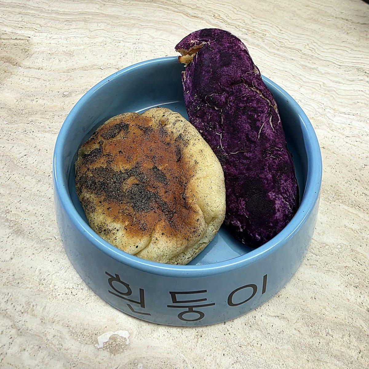 im__broke's tweet photo. 베이킹하는트친저점매수에성공한나 https://t.co/wAL2kXE5GW
