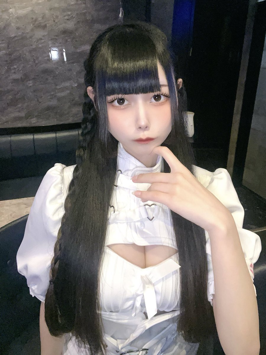 Shebat_hw's tweet photo. 💜本日(3/14)出勤の魔女💜

3日間(13-15日)フリーコスイベントです🎀

2日目🤍🫧

BARtime(19:00-23:00)
うた@_uta1201_ 
ぴの@pin0_xx 
あお@aochian_ 

NIGHTtime(0:00-5:00)
もち@_mochi_nyan 
めい@meimei_shebat30 https://t.co/LTU99Nf1DM