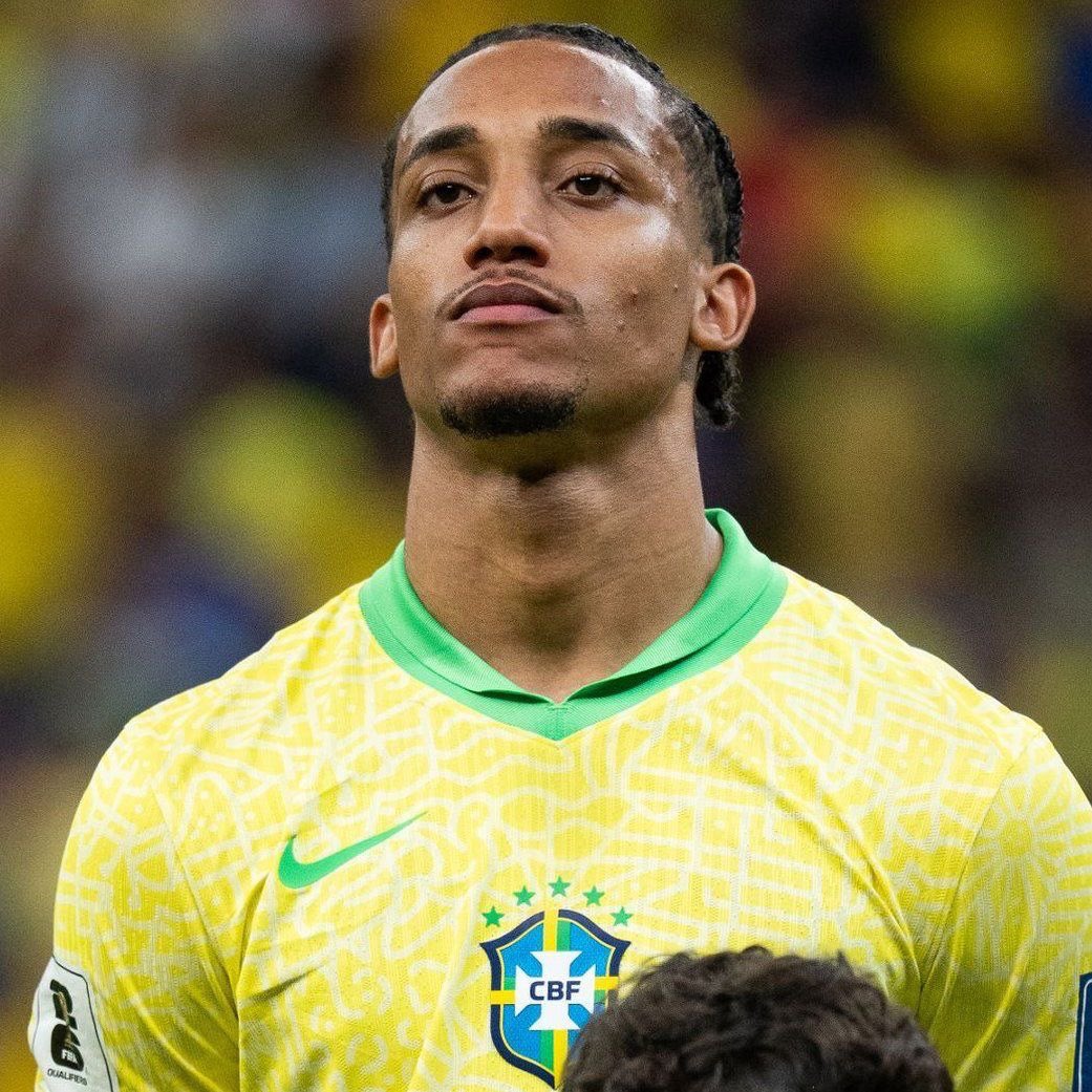 (CFC) OBEY tweet media