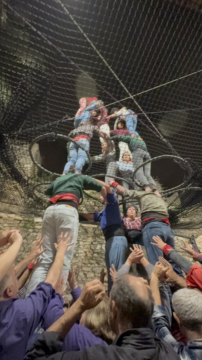 Jove de Sitges tweet media