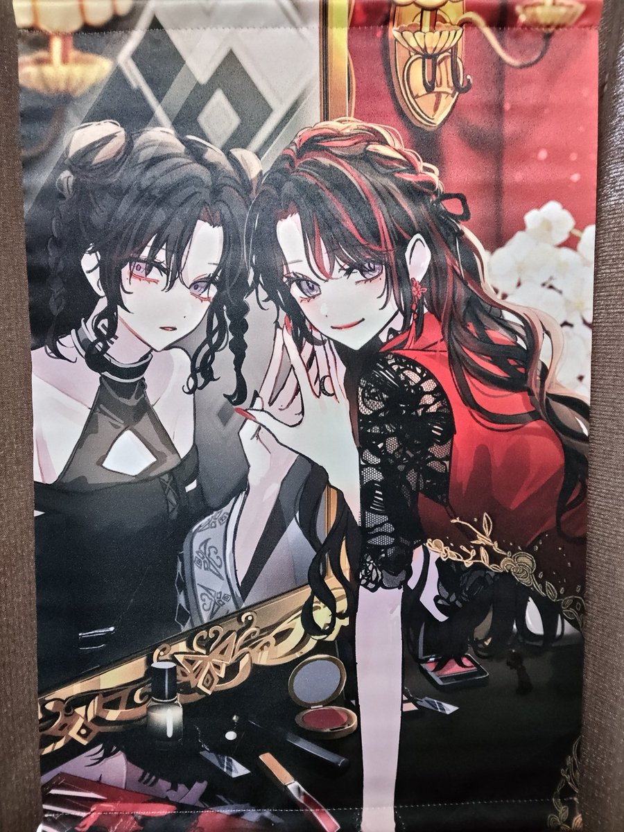 1ynn0814's tweet photo. なんか届いた！！と思ってチラって覗いたら2枚目で「なんか小太刀送られてきてない？」ってビビり散らかしてたんだけどこれでした😊（3枚目）

届いたよぉ！！！！！
#火蘭 https://t.co/gIr9tZZQdC