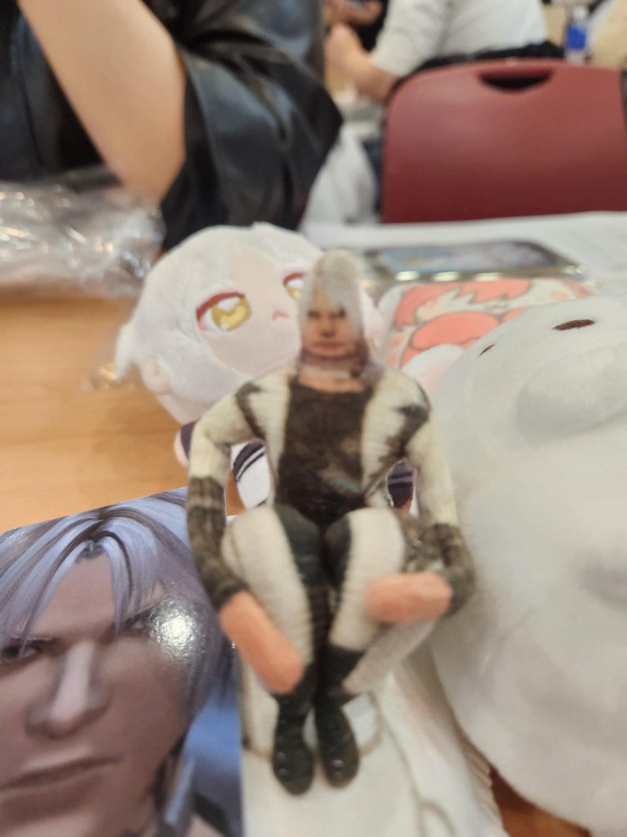 제갈구통 tweet media