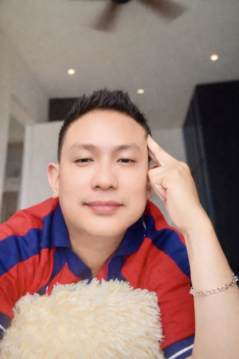 Leepcd's tweet photo. Taking It Easy! 🫶🏼
One Day At A Time! 🦾
✨💋✨💋🙇🏻‍♂️💋✨💋✨
#loveyourself #blessed #happy #xoxo #2026 https://t.co/xxjiq8H3YB