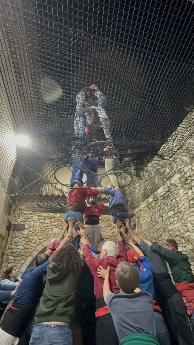 Jove de Sitges tweet media