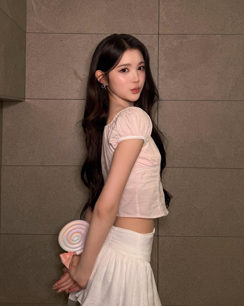 Hearts2Hearts tweet media