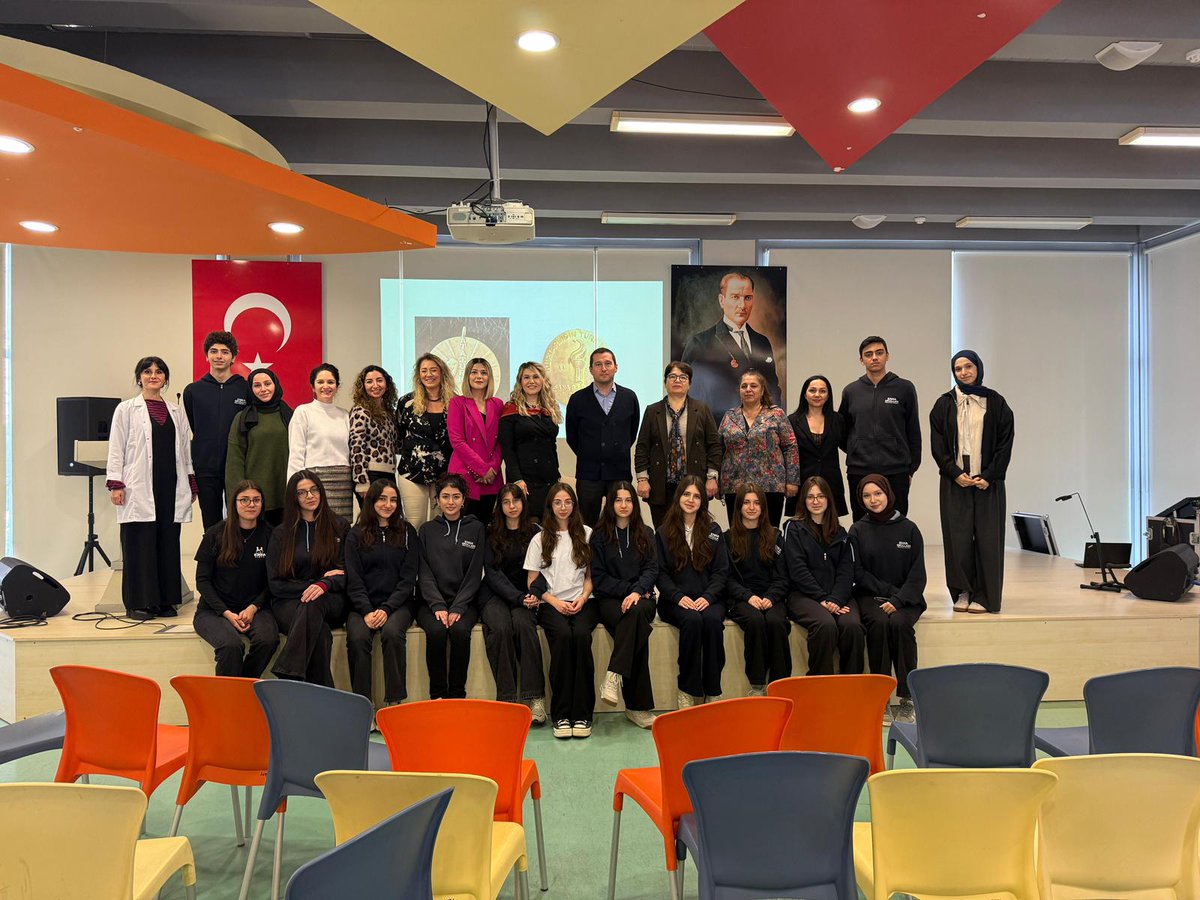 8 Mart Dünya Kadınlar Günü Semineri
Prof. Dr. Çiğdem Çağlayan, kadın hakları mücadelesi ve toplumsal cinsiyet eşitliği üzerine öğrencilerimizle buluştu.
Katkıları için teşekkür ederiz.