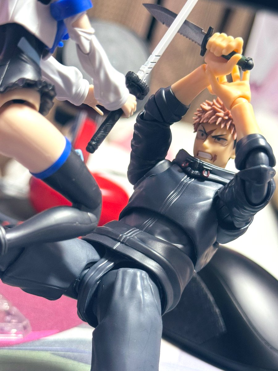 よく可動するし顔も似てる、めちゃ良いぞアーツ虎杖 