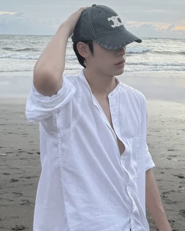 ไอเหี้ย กูตายไม่มีฟื้น ป๋อหล่อมากㅠㅠㅠㅠㅠㅠㅠㅠㅠㅠㅠㅠside profile โคตรสะใจ