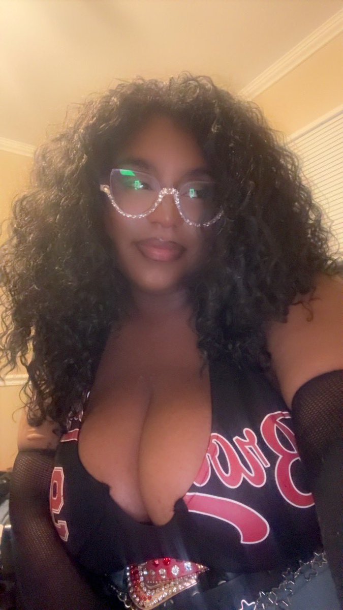 spicy ice 🔥❄️ tweet media