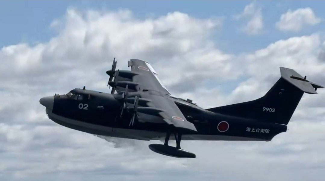 2026年3月14日
新明和工業甲南工場
救難飛行艇 US-2 9902号機
海上自衛隊に引き渡され新明和甲南工場から岩国基地に旅立ちました。

 #新明和工業  #甲南工場  #海上自衛隊  #救難飛行艇  #US2  #9902号機