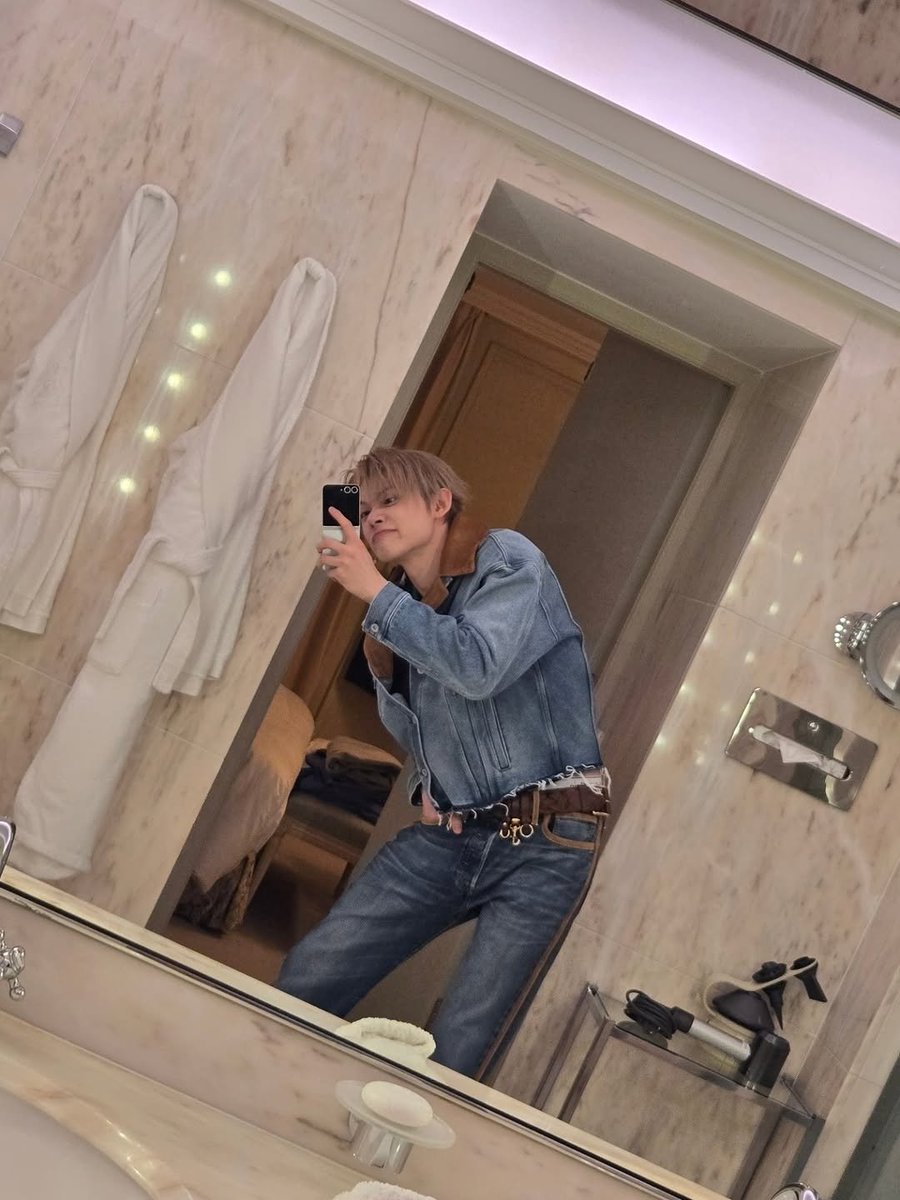 𝐉𝐀𝐍𝐀𝐑𝐈. tweet media