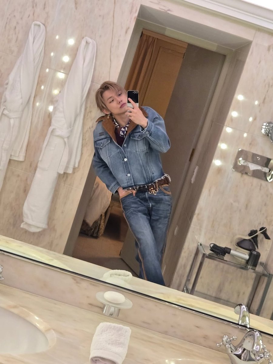 𝐉𝐀𝐍𝐀𝐑𝐈. tweet media