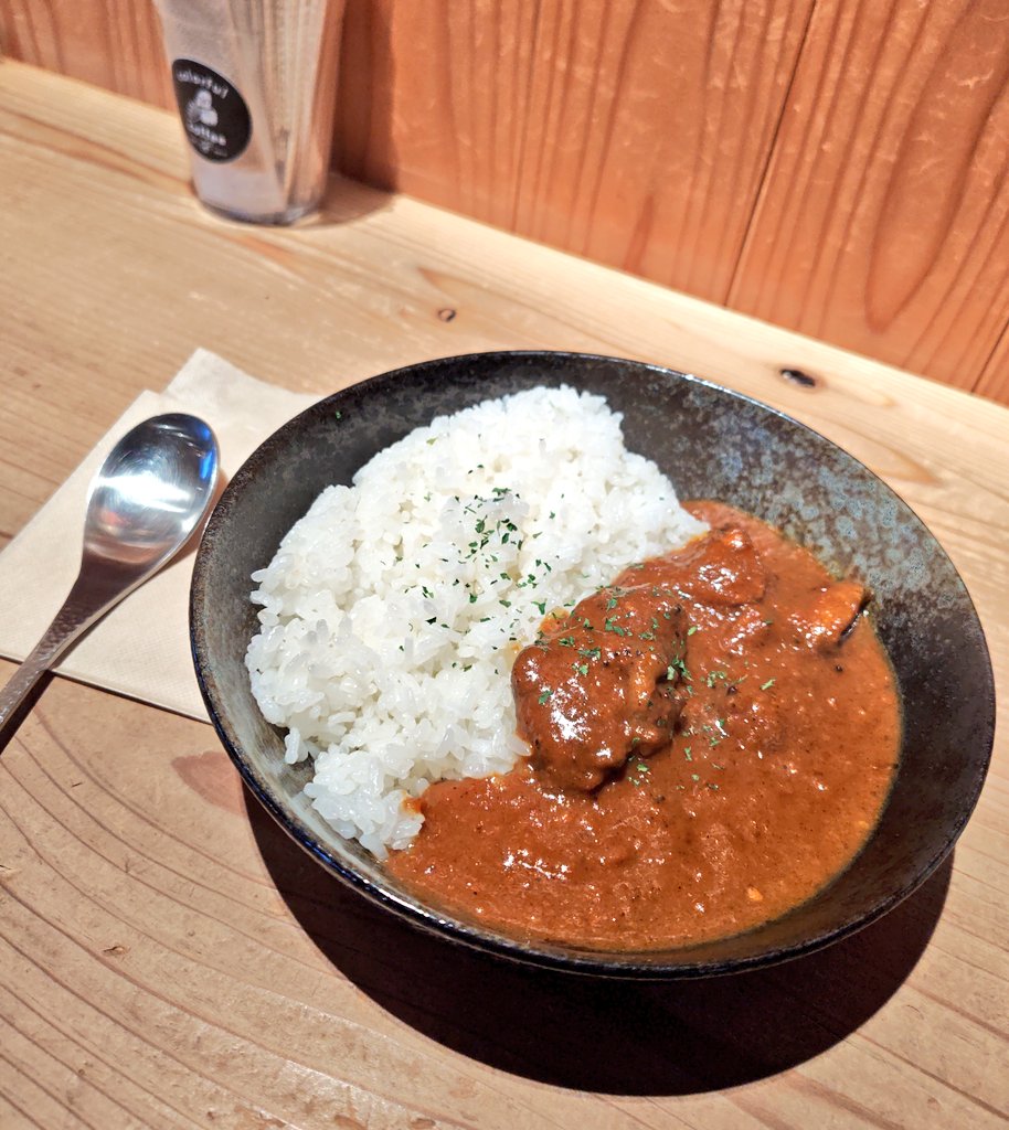 doinacchi's tweet photo. 3/14(土)観劇ハシゴday🪜
まずは #老いのプレーパーク 四日市公演。#菰野ふるさと映画塾 にいつも参加してくださる松山さんが出演されていました🎶教師役ピッタリでした。
その後は #colorfulcoffee さんで腹ごしらえ🍛をしてから #劇団津演 さんの #ドレッサー 。座長さんの演技に惹き込まれました! https://t.co/sObicW3Wsb
