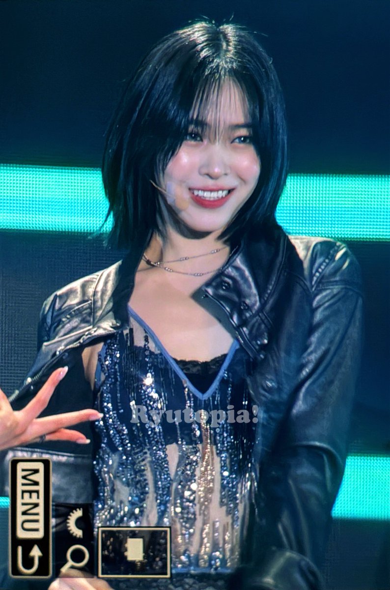 Ryutopia417's tweet photo. 260314

단발의��💙

#ITZY #있지
#류진 #RYUJIN https://t.co/YNR6Xj5Mis