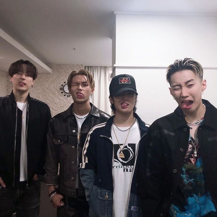 KhhFess's tweet photo. khh 😓 https://t.co/kFx6Esmn7Z