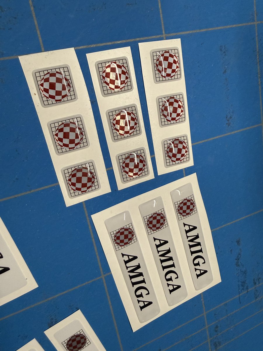 RetroBadgeman tweet media