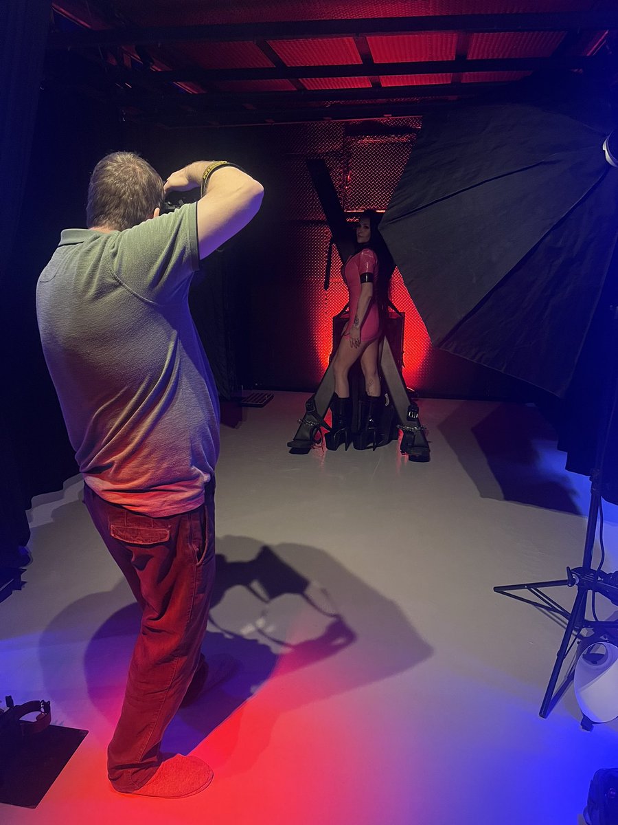 HouseOfSpankerellaAndPersefone tweet media