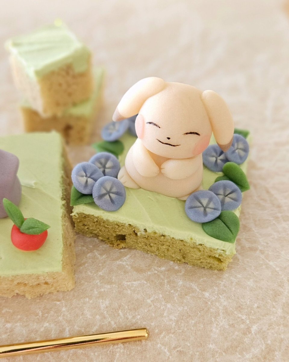 かいこ tweet media