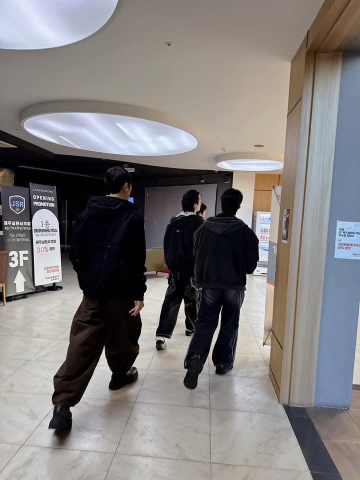 𝙬𝙤𝙤 tweet media