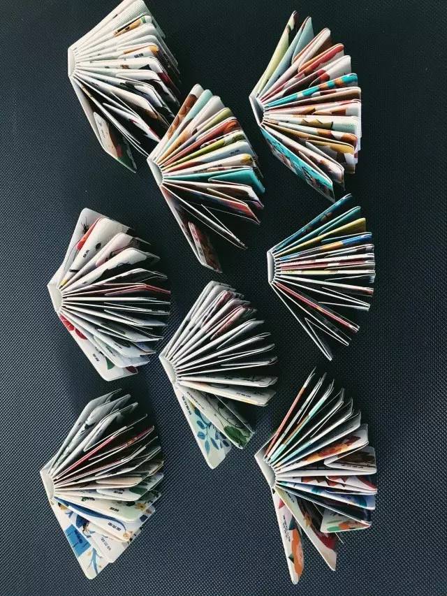 simran94361682's tweet image. "Sorting old stuff = finding forgotten stories.  Which treasure will you unearth today #OldStuffSorting #MemoriesInBoxes"