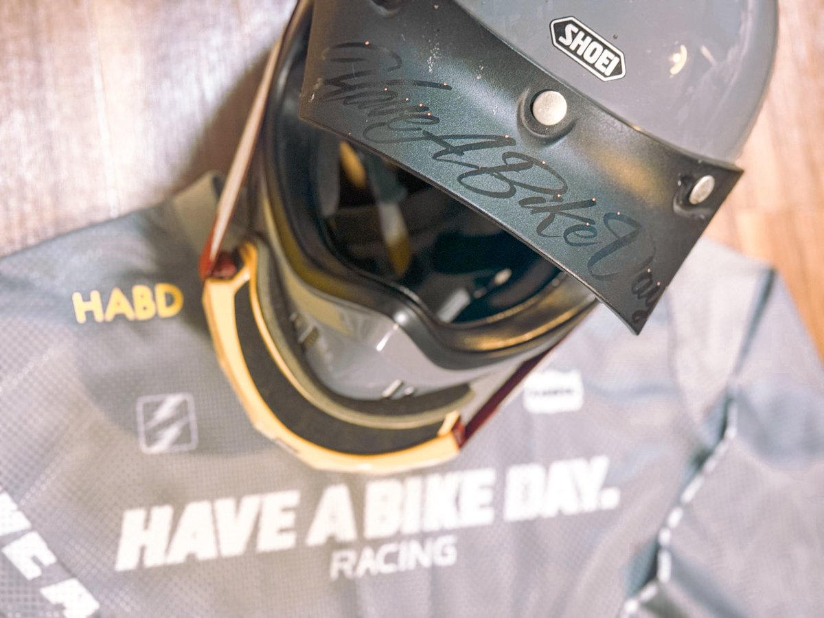 Sh1IV's tweet image. オフ走る為に(形から入る人)
#HAVEABIKEDAY
#KADOYA