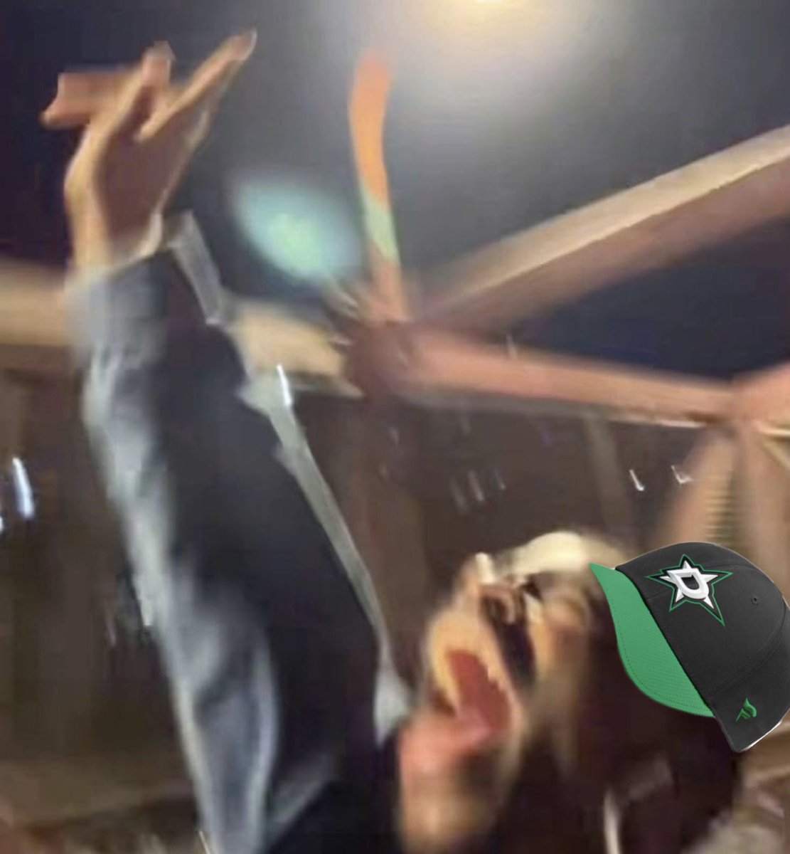 x - Britt | 🌟 tweet media