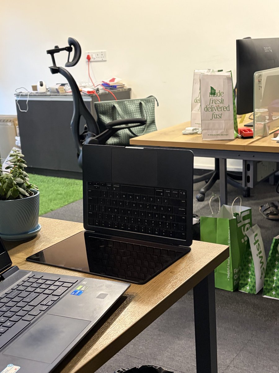 watching interns work and suddenly the 5k stipend feels generous 💀