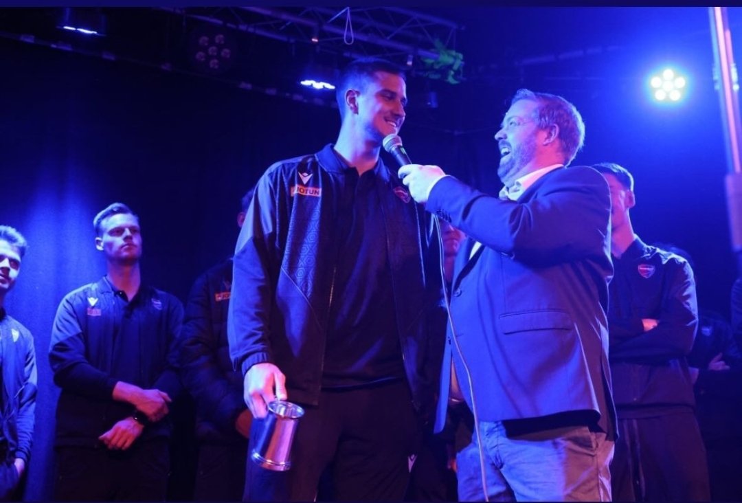 Blåhvalane tweet media