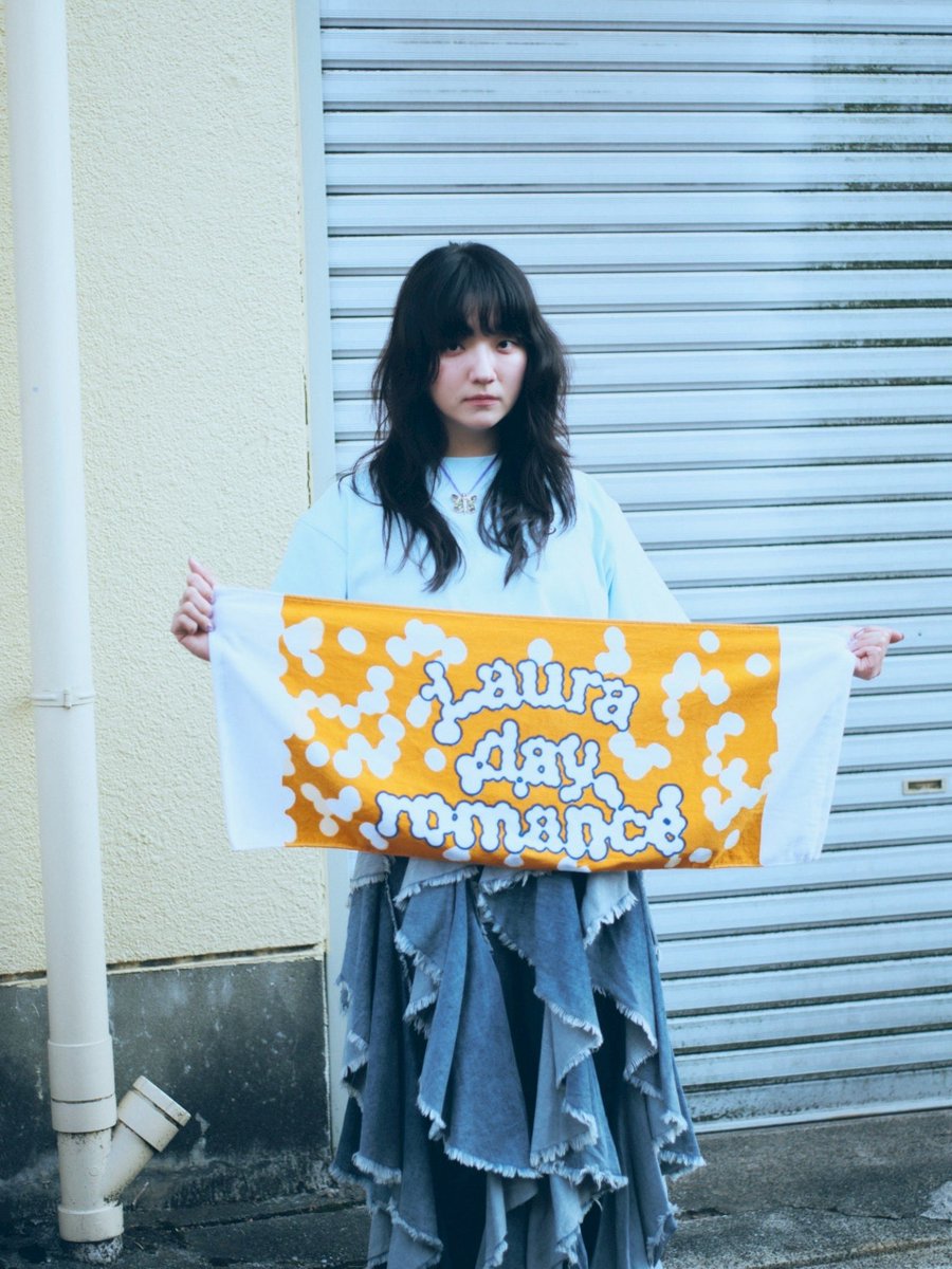 ⚫︎new goods⚫︎ orange and white タオル