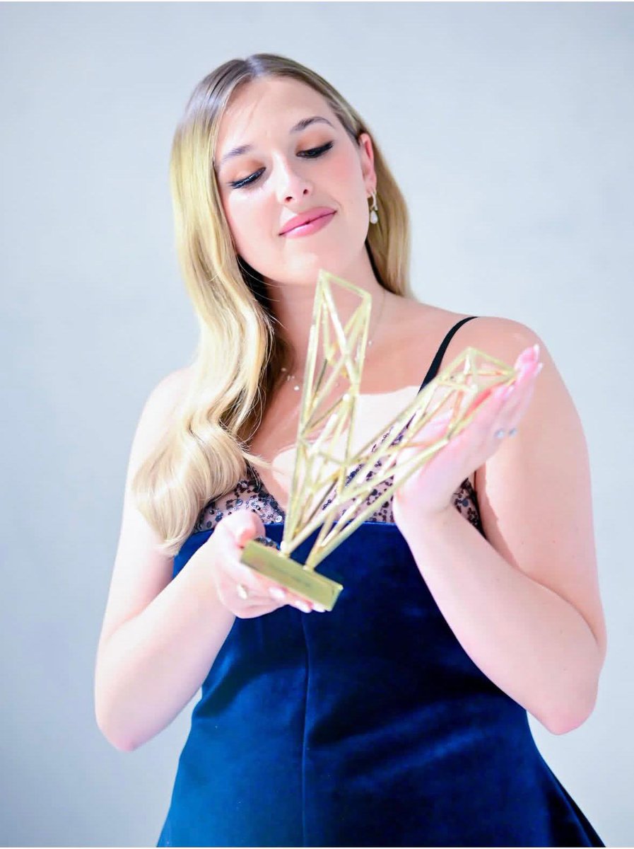 Helena Updates tweet media