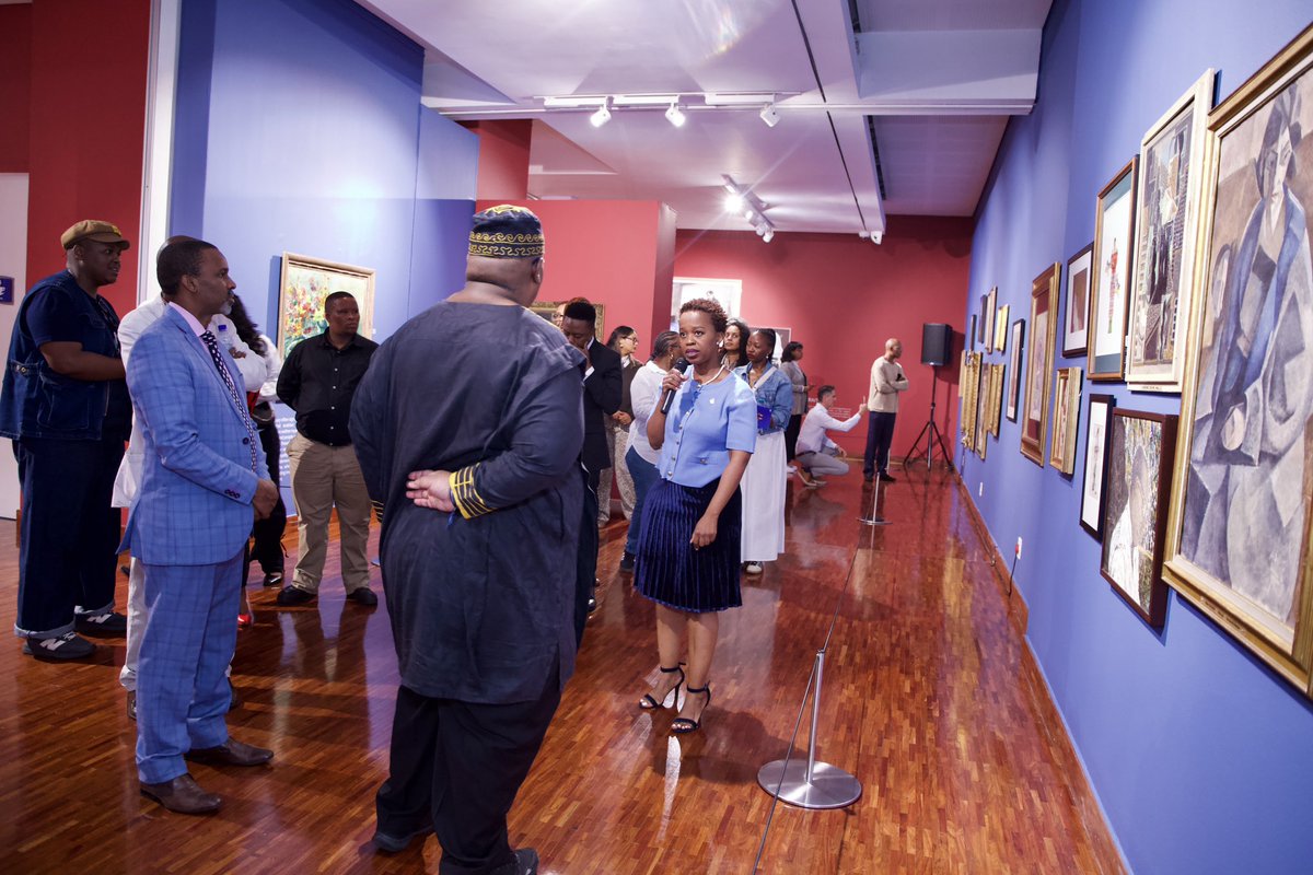 StandardBankArt's tweet photo. Guided by Dr. Same Mdluli &amp; Khwezi Gule, we explore the gallery, where their profound partnership illuminates the timeless beauty of art histories- art that doesn't just age, but breathes, pulsates, &amp; speaks volumes, decades on. #JAGHomeComing #ChampionOfTheArts #MakeArtPossible https://t.co/CsjvaUJi7A